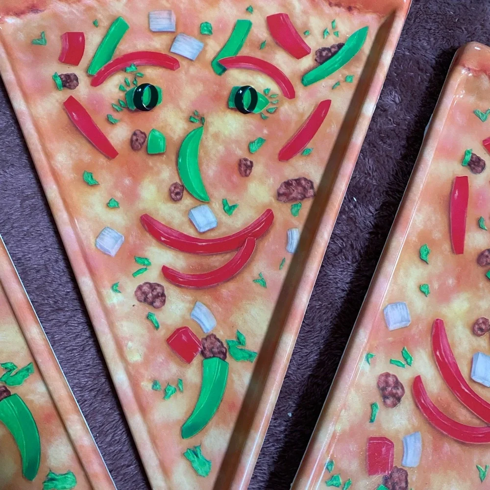 Smiling Pizza Slice Party Plates vintage 90’s